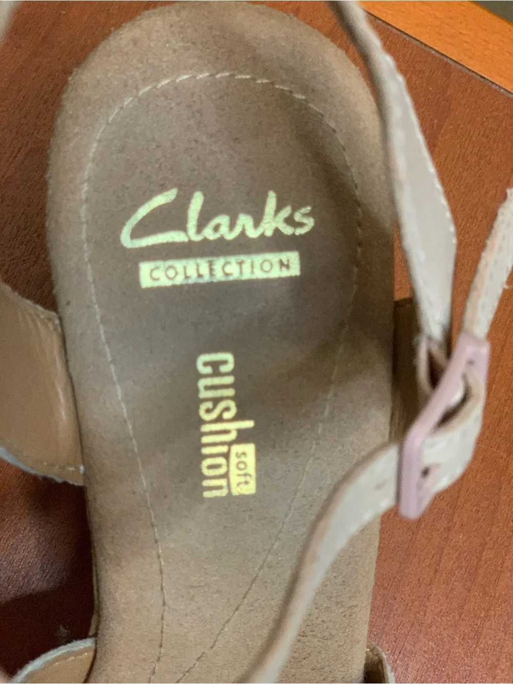 Clarks Beige Snakeskin Open Toe Wedge Sandal with Strap Size-8.5 Resort Wear
